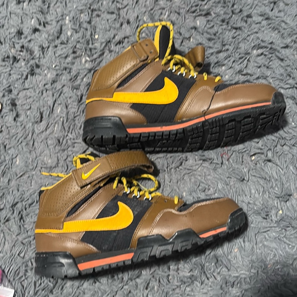 Nike Men’s Mogan Mid 2 Athletic sneakers